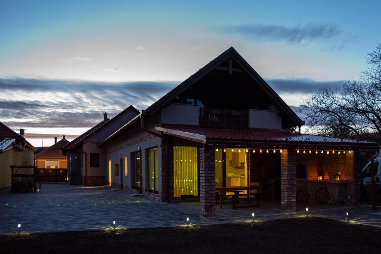 Benige Vendeghaz Hotel Demjen Exterior photo